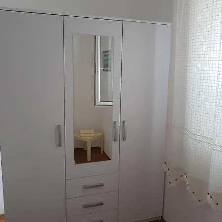 Apartment Natad *